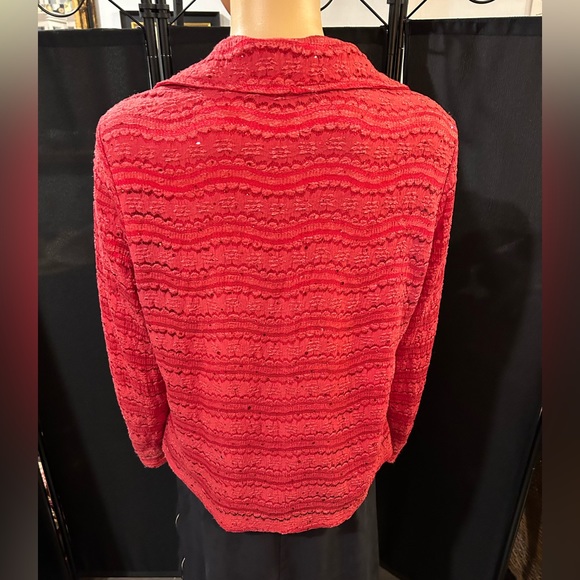 Draper’s & Damon’s petites zip up top (red w/sequins) Sz PM - Picture 6 of 10